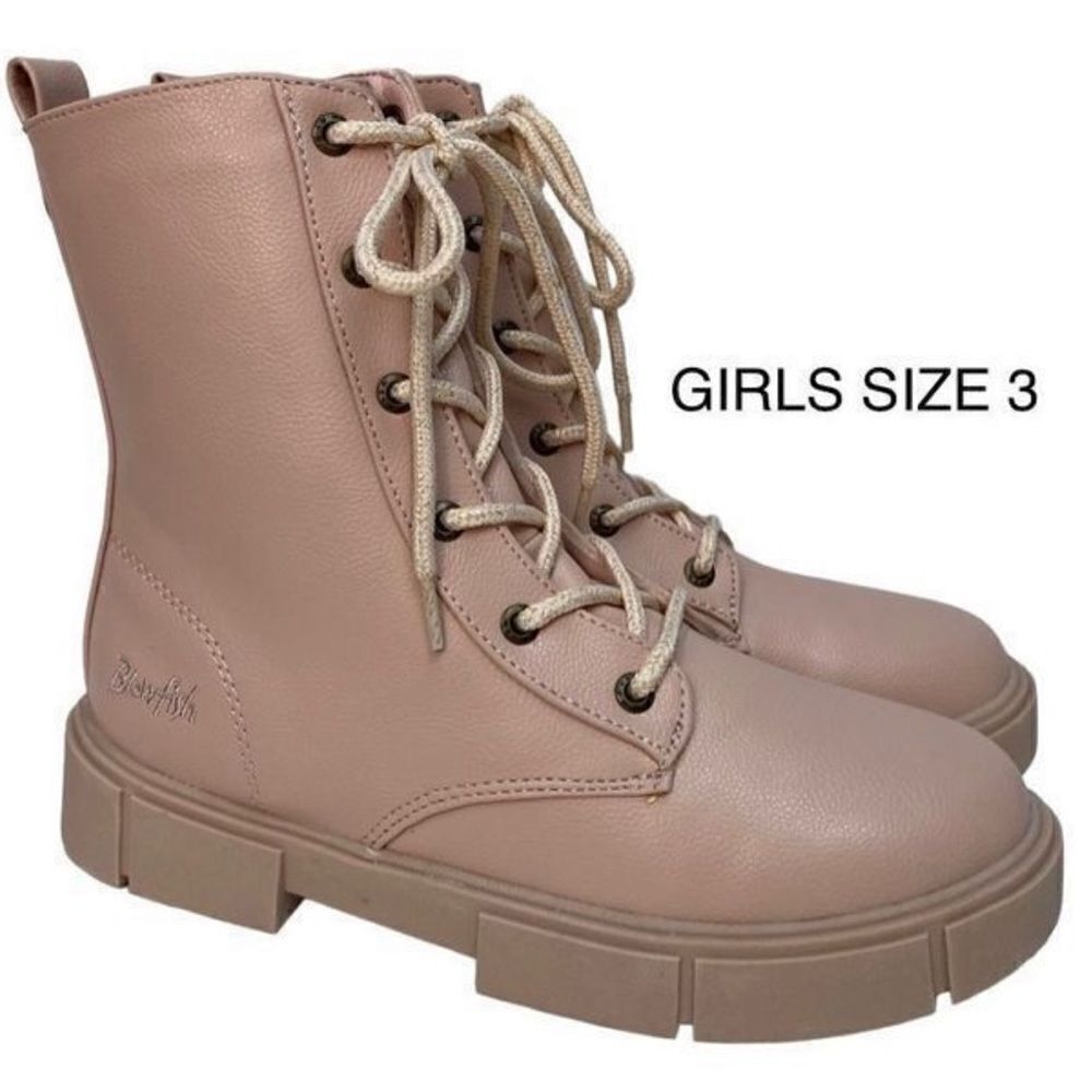 Blowfish Malibu GIRLS SIZE 3 Playground-k
Fashion Boot in Candy Pink Deliah